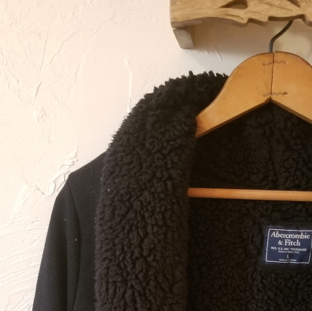 Cozy Abercrombie & Fitch Sweater